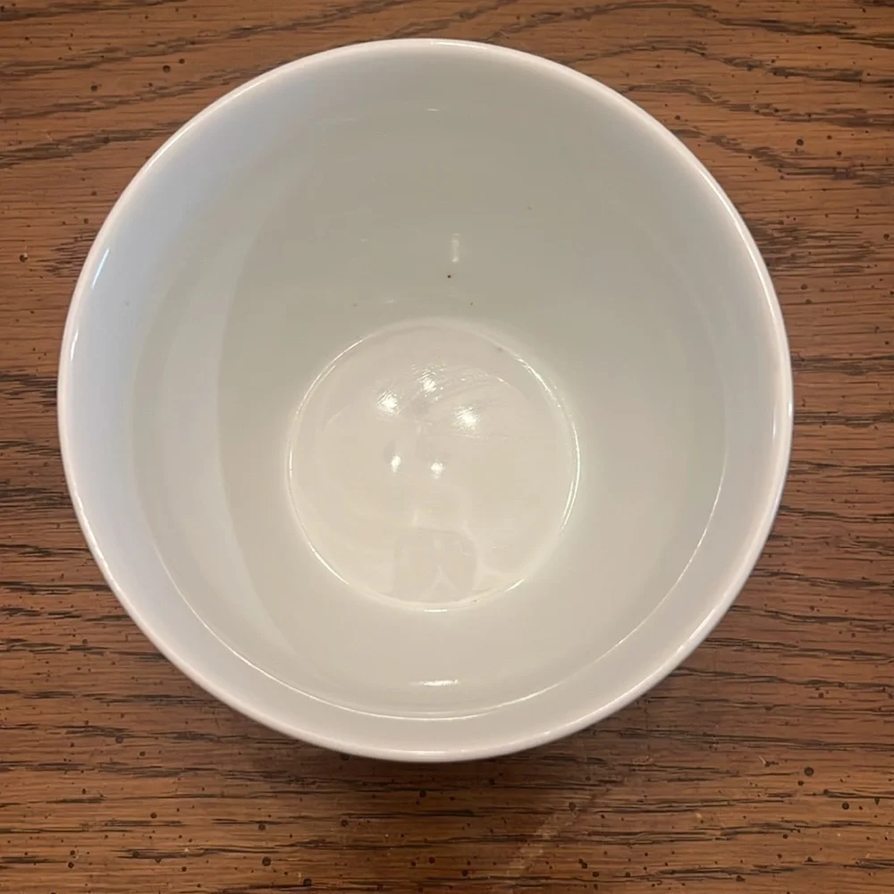 Crate&Barrel holiday‎ nesting bowls